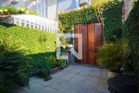 Casa à venda com 140m², 3 quartos e 2 vagasPátio 