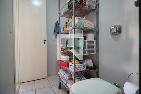 Casa à venda com 140m², 3 quartos e 2 vagasBanheiro 