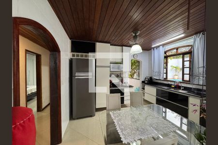 Casa de condomínio à venda com 660m², 6 quartos e 5 vagasCozinha