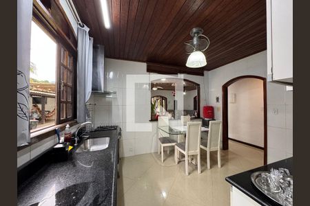 Casa de condomínio à venda com 660m², 6 quartos e 5 vagasCozinha