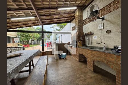 Casa de condomínio à venda com 660m², 6 quartos e 5 vagasÁrea externa