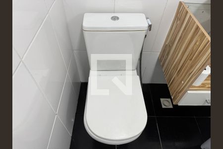 Casa de condomínio à venda com 660m², 6 quartos e 5 vagasBanheiro