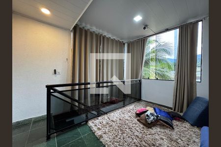 Casa de condomínio à venda com 660m², 6 quartos e 5 vagasSala (segundo andar)