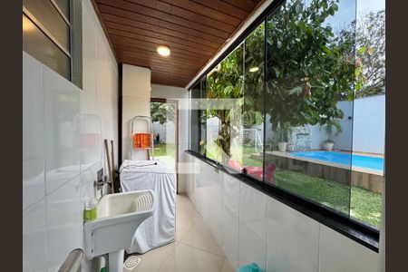 Casa de condomínio à venda com 660m², 6 quartos e 5 vagasÁrea de Serviço