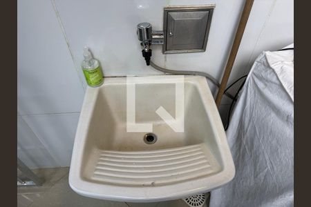 Casa de condomínio à venda com 660m², 6 quartos e 5 vagasÁrea de Serviço