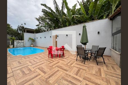 Casa de condomínio à venda com 660m², 6 quartos e 5 vagasÁrea externa