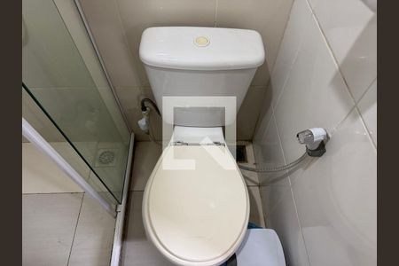 Casa de condomínio à venda com 660m², 6 quartos e 5 vagasÁrea externa - Banheiro