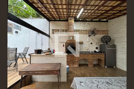 Casa de condomínio à venda com 660m², 6 quartos e 5 vagasÁrea externa