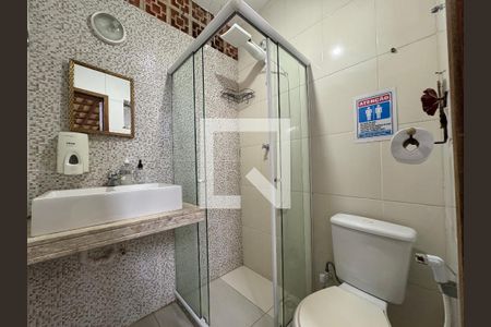 Casa de condomínio à venda com 660m², 6 quartos e 5 vagasÁrea externa - Banheiro