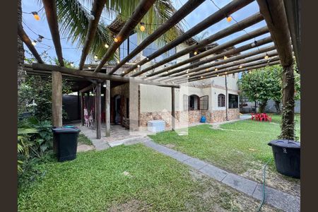 Casa de condomínio à venda com 660m², 6 quartos e 5 vagasÁrea externa