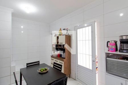 Casa à venda com 186m², 3 quartos e 2 vagas Casa à venda com 186m², 3 quartos e 2 vagasCozinha 2