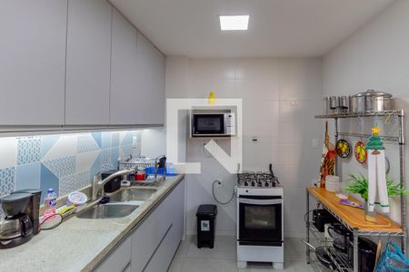 Apartamento à venda com 121m², 3 quartos e sem vaga Apartamento à venda com 121m², 3 quartos e sem vagaCozinha