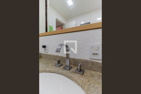 Apartamento à venda com 121m², 3 quartos e sem vaga Apartamento à venda com 121m², 3 quartos e sem vagaBanheiro Social 1