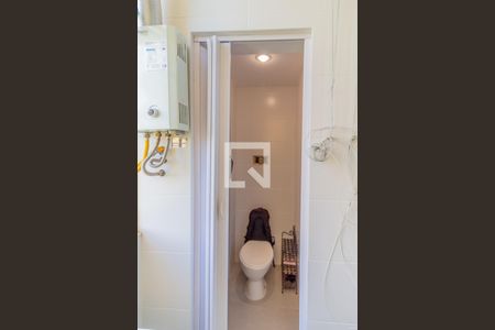 Apartamento à venda com 121m², 3 quartos e sem vaga Apartamento à venda com 121m², 3 quartos e sem vagaBanheiro de serviço