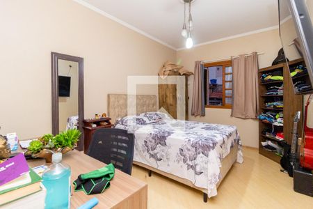 Casa à venda com 300m², 3 quartos e 8 vagasSuíte 2