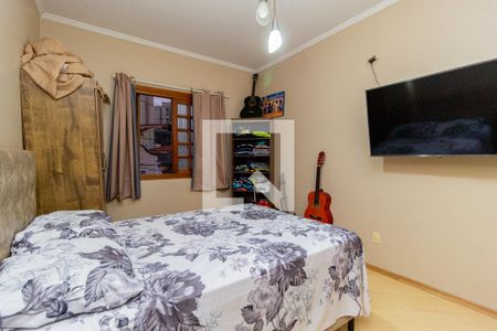 Casa à venda com 300m², 3 quartos e 8 vagasSuíte 2