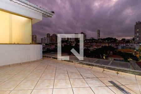 Casa à venda com 300m², 3 quartos e 8 vagasVaranda - Suíte 3