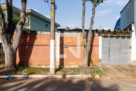 Casa à venda com 270m², 3 quartos e 2 vagasFachada