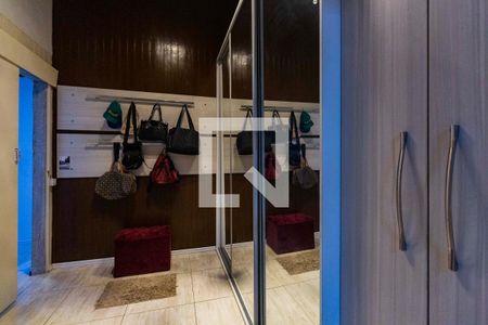 Casa de condomínio à venda com 130m², 3 quartos e 3 vagasSuíte 