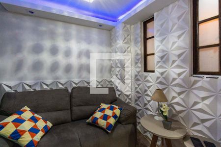 Casa de condomínio à venda com 130m², 3 quartos e 3 vagasSuíte 