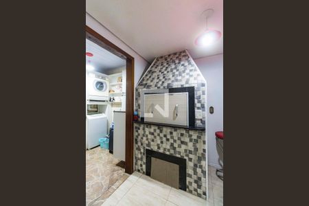 Casa de condomínio à venda com 130m², 3 quartos e 3 vagasChurrasqueira