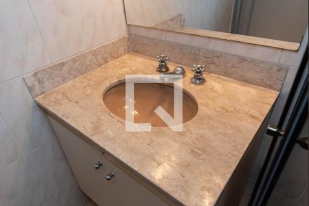 Apartamento à venda com 109m², 3 quartos e 2 vagasBanheiro da Suíte