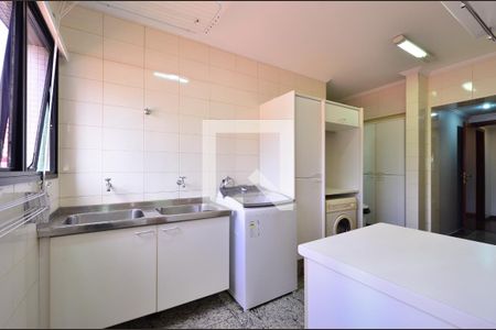 Apartamento à venda com 214m², 4 quartos e 4 vagasÁrea de Serviço