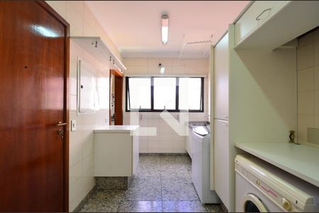 Apartamento à venda com 214m², 4 quartos e 4 vagasÁrea de Serviço