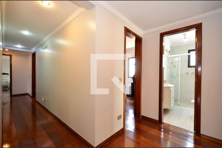 Apartamento à venda com 214m², 4 quartos e 4 vagasCorredor
