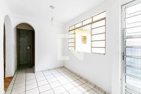 Sala de casa para alugar com 2 quartos, 50m² em Guaiaúna, São Paulo