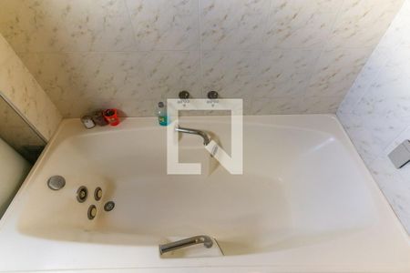 Apartamento para alugar com 215m², 2 quartos e 4 vagasBanheiro da Suíte 2