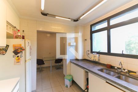 Apartamento para alugar com 215m², 2 quartos e 4 vagasCozinha