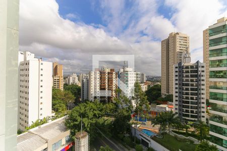 Apartamento para alugar com 215m², 2 quartos e 4 vagasVista