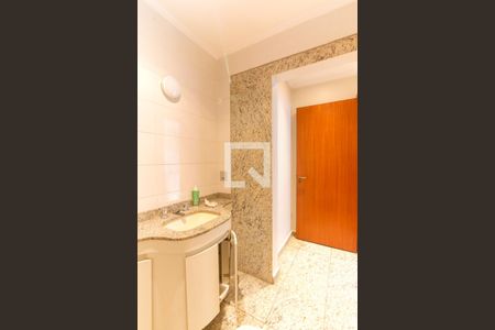 Apartamento para alugar com 215m², 2 quartos e 4 vagasBanheiro Social