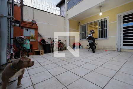 Casa à venda com 190m², 3 quartos e 2 vagas Casa à venda com 190m², 3 quartos e 2 vagasGaragem