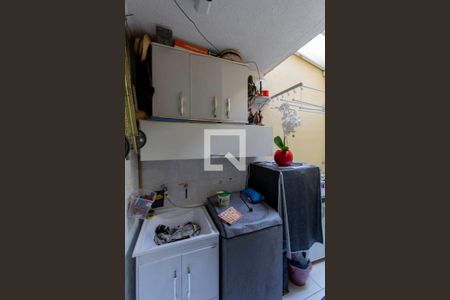 Casa à venda com 46m², 2 quartos e 1 vaga Casa à venda com 46m², 2 quartos e 1 vagaÁrea de Serviço