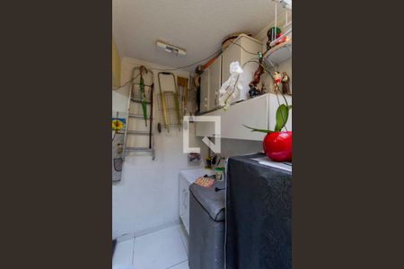 Casa à venda com 46m², 2 quartos e 1 vaga Casa à venda com 46m², 2 quartos e 1 vagaÁrea de Serviço