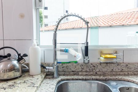 Casa à venda com 165m², 4 quartos e 4 vagasCozinha - Torneira