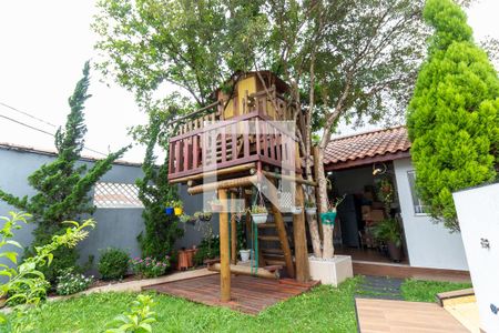 Casa à venda com 165m², 4 quartos e 4 vagasQuintal