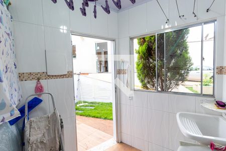 Casa à venda com 165m², 4 quartos e 4 vagasLavanderia 1