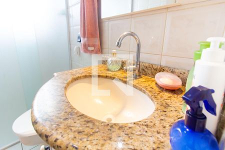 Casa à venda com 152m², 4 quartos e 4 vagasBanheiro da Suíte 02