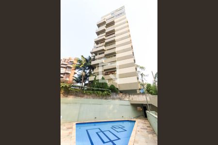Apartamento à venda com 160m², 3 quartos e 3 vagas Apartamento à venda com 160m², 3 quartos e 3 vagasPiscina - Fachada