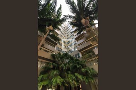 Apartamento à venda com 160m², 3 quartos e 3 vagas Apartamento à venda com 160m², 3 quartos e 3 vagasFachada