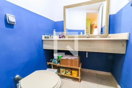 Apartamento à venda com 160m², 3 quartos e 3 vagas Apartamento à venda com 160m², 3 quartos e 3 vagasLavabo