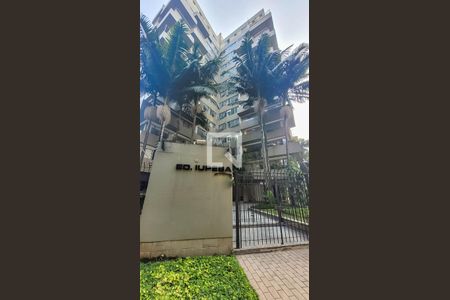 Apartamento à venda com 160m², 3 quartos e 3 vagas Apartamento à venda com 160m², 3 quartos e 3 vagasFachada do Prédio