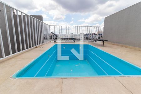Apartamento à venda com 43m², 1 quarto e sem vaga Apartamento à venda com 43m², 1 quarto e sem vagaÁrea comum - Piscina