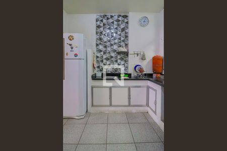 Apartamento à venda com 166m², 3 quartos e sem vagaCozinha e Área de Serviço