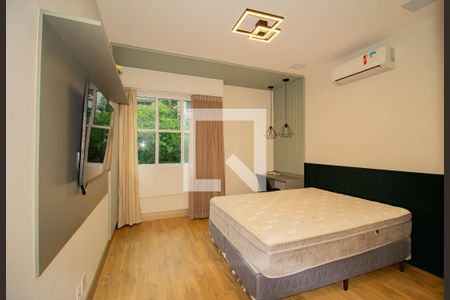 Apartamento à venda com 260m², 3 quartos e 2 vagas Apartamento à venda com 260m², 3 quartos e 2 vagasSuíte 2