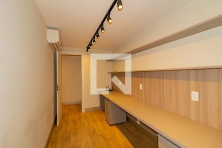 Apartamento à venda com 260m², 3 quartos e 2 vagas Apartamento à venda com 260m², 3 quartos e 2 vagasQuarto 4