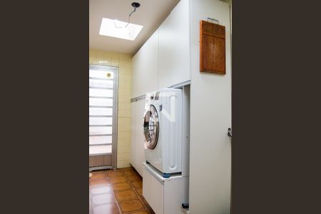 Casa à venda com 500m², 5 quartos e 5 vagasLavanderia